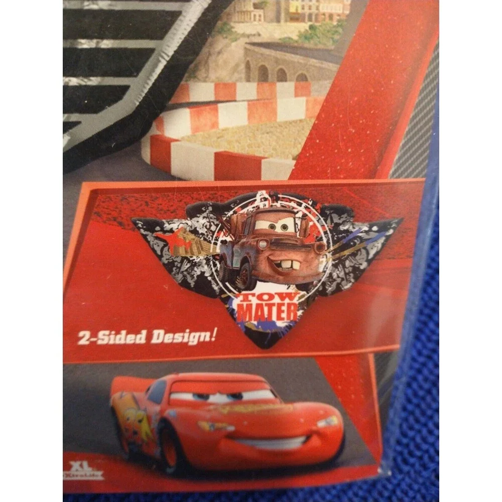 Disney Cars Tow Mater & Finn McMissle Cars 2 33